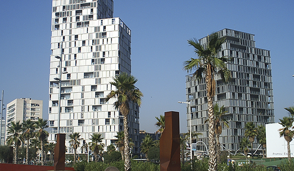 ILHA DA LUZ • BARCELONA • CATALUNHA